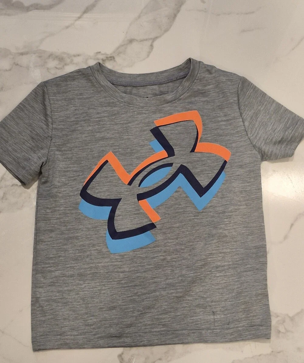 Nike/under Armour Boys 4 T Bundle
